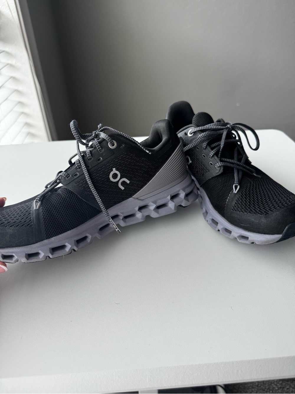 On Running womans Black & Gray/Purple Cloud Athletic Shoes - Picture 3 of 6